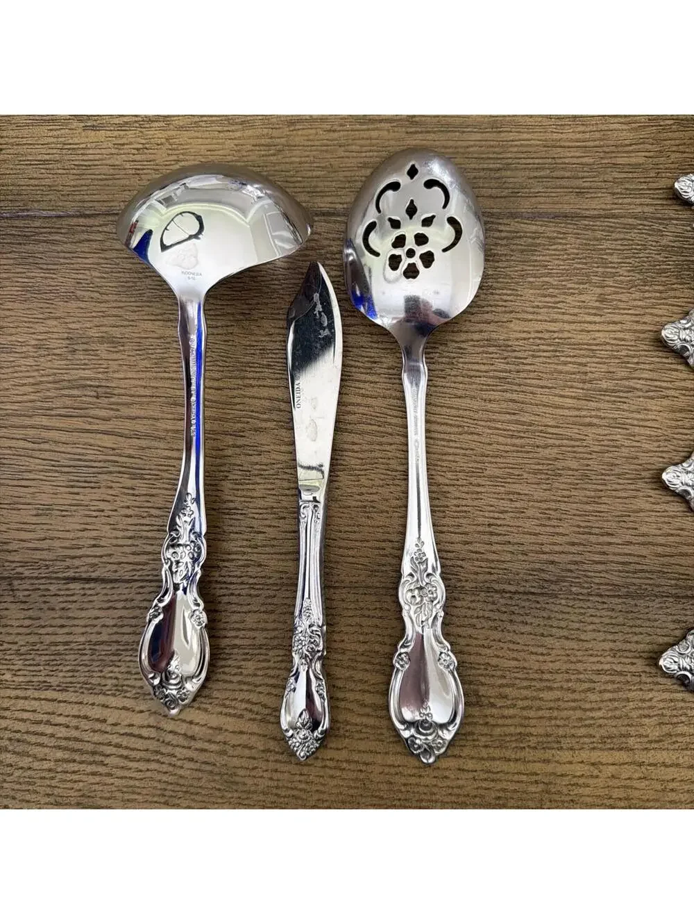 Oneida Louisiana Hostess Serving Set - Spoon, Ladle and Butter Knife